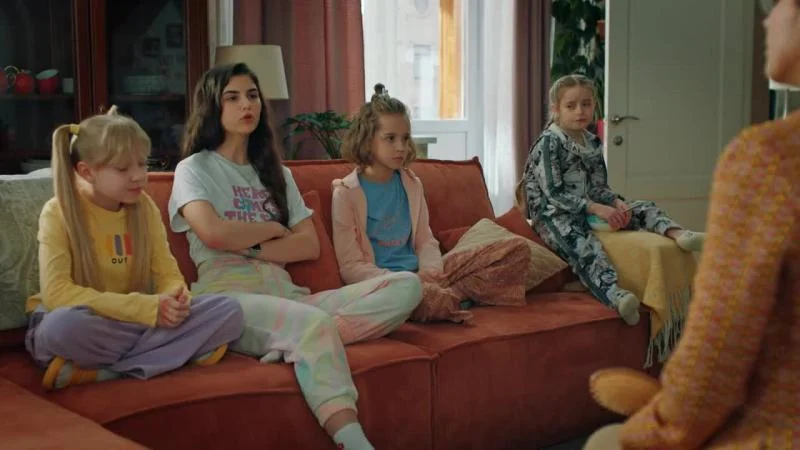 Кадры из сериала Папины дочки. Новые (2023)