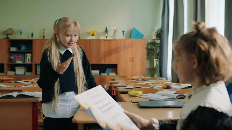 Кадры из сериала Папины дочки. Новые (2023)
